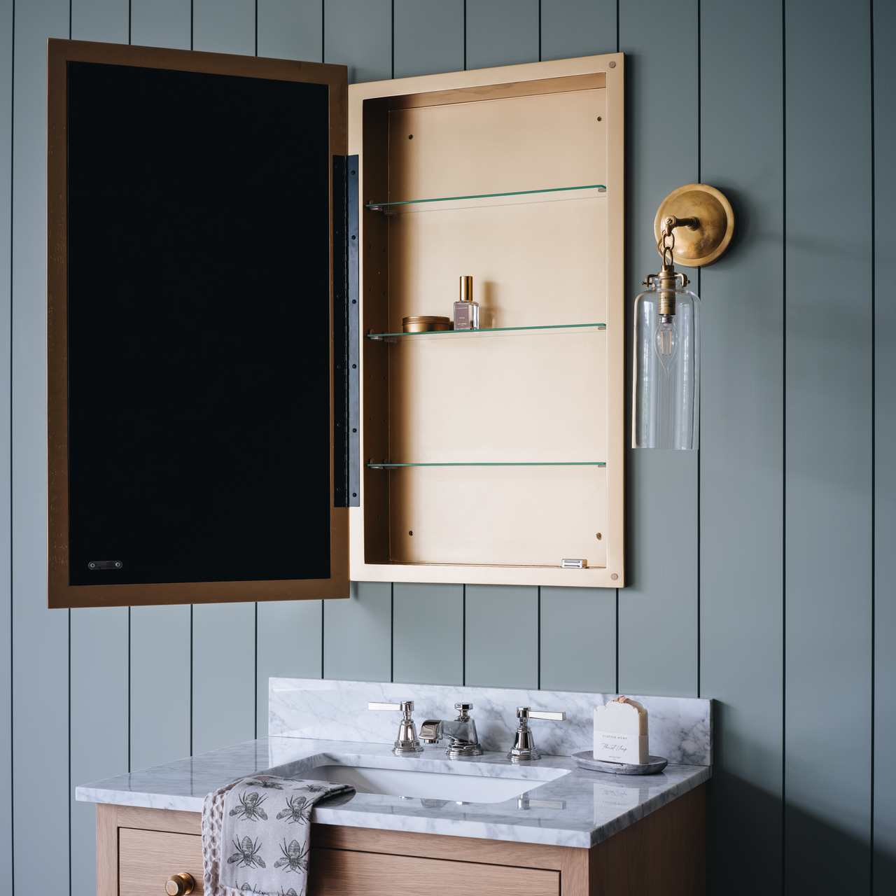 Savana Medicine Cabinet